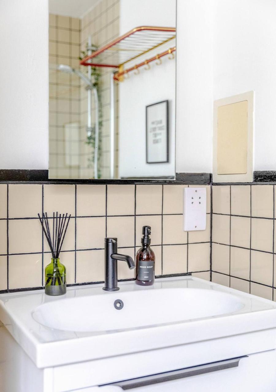 Modern 1bd Flat In Aldgate East With Terrace * Londra
