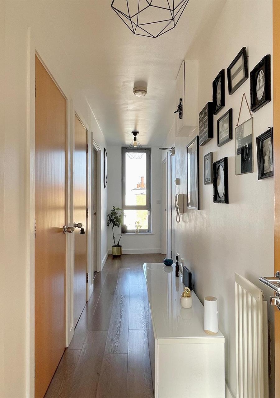 Modern 1bd Flat In Aldgate East With Terrace Appartamento